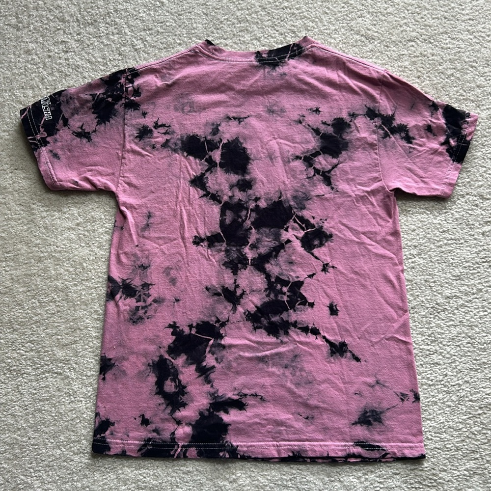 Youth Zumiez T-Shirt with Anime Graphic - Picture 6 of 7